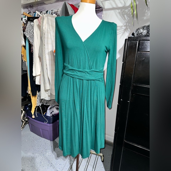 Maternity Women’s Dress “ Super Comfortable” - Picture 4 of 5